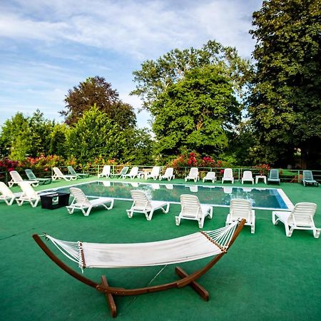 Hotel Marion Poiana Dumbraveni  외부 사진