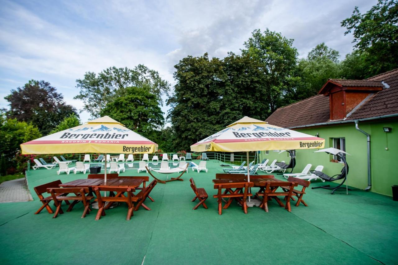 Hotel Marion Poiana Dumbraveni  외부 사진