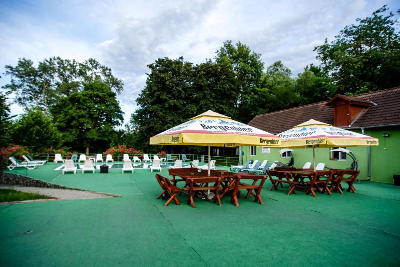 Hotel Marion Poiana Dumbraveni  외부 사진